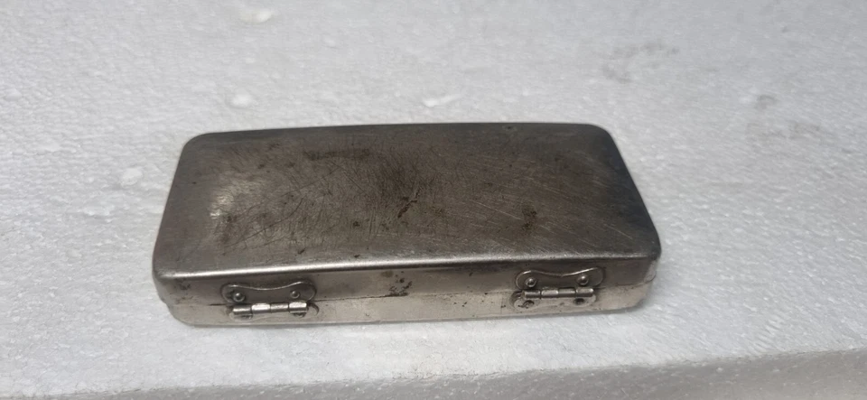 Caja de cigarrillos de plata alemana hecha a mano vintage de 1900 caja de tuercas de betel Foto 3 de 4