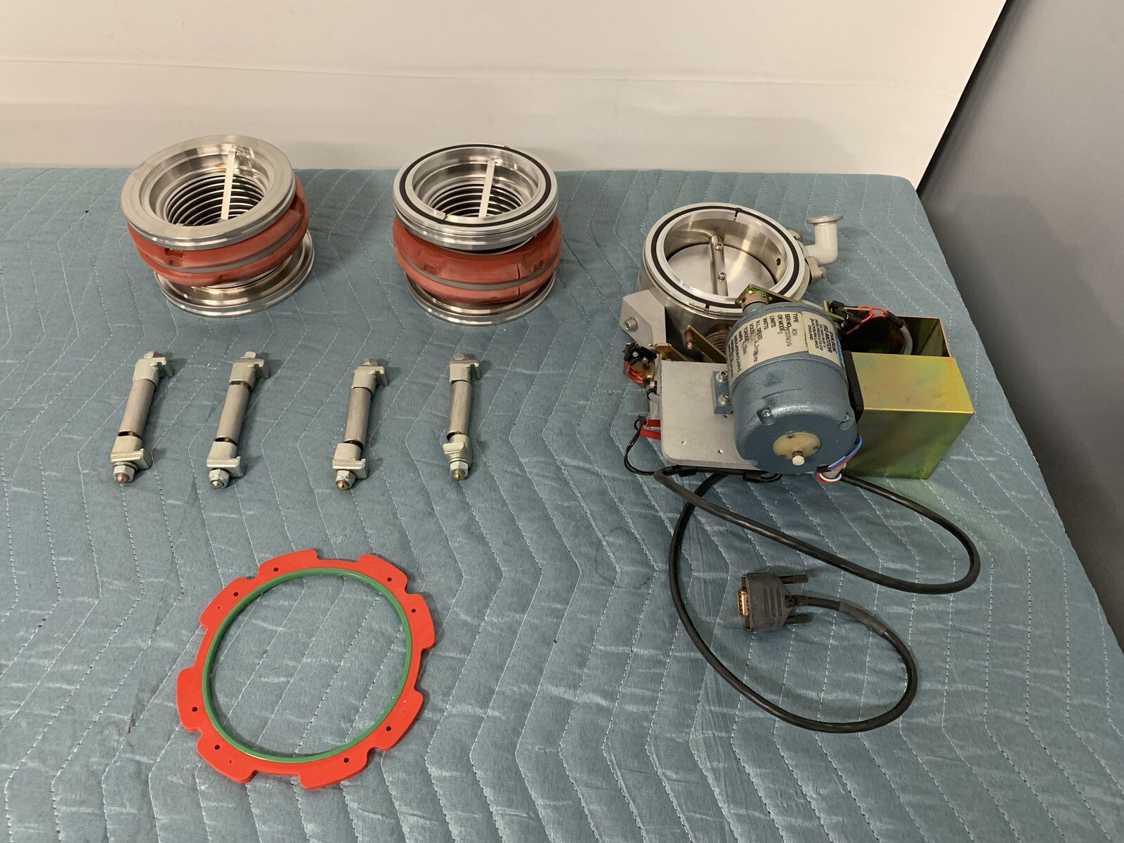VACUUM PARTS for LEICA EBL100 NANOWRITER SERIES SEM SCANNING ELECTRON MICROSCOPE