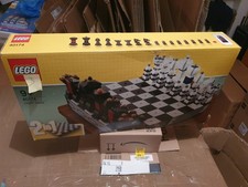 Lego 40174 chess scacchi  nuovo scatola rovinata vedi foto