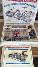 Elenco Snap Circuits SC300 Electronics Kit
