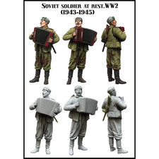 1/35 Scale WWII Soviet Soldier at Rest Playing Accordion 1943-1945 Resin Figure