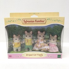 Stripe Cat Family Set Model Sylvanian Families Epoch Co. Ltd.