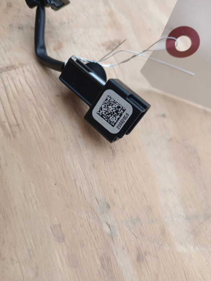 Cadillac ATS 2013-2018 cinturón de seguridad delantero derecho pasajero hebilla cierre OEM Foto 4 de 4