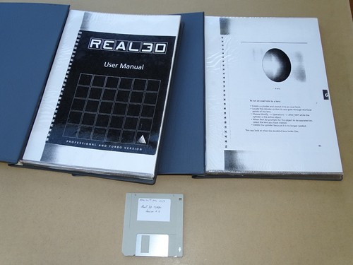 *** Real 3D Turbo *** pour Amiga Commodore - 1 Disquette + Manuel (en Anglais) - Foto 3 di 9