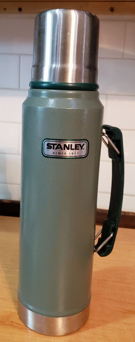 STANLEY CLASSIC VACUUM TRAVEL THERMOS 1.1 QT/1.0 LITER EN12546-1