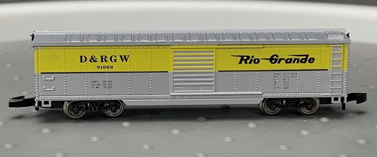 Z Scale Marklin Mini-Club 8677 Rio Grande Single Door Box Car