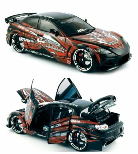 Articoli di modellismo statico scala 1:18 per Mazda