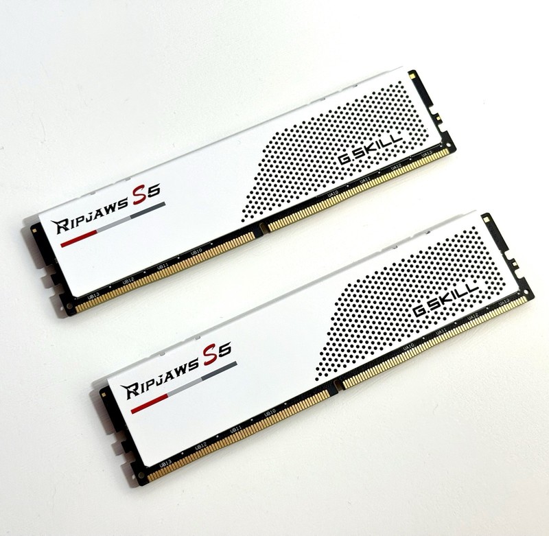 G.Skill RAM DDR5 64GB 2x32GB 5600 CL30 Ripjaws S5 White 5600J3036D32GA2-RS5W