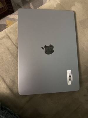 Apple MacBook Air 13.6'' Retina (Apple M2, 3.5GHz, 256GB SSD, 8GB RAM) Notebook -