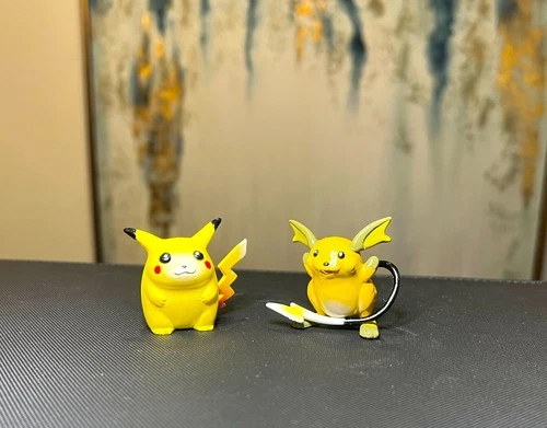 Pikachu & Raichu TOMY Vintage Pokémon Figures Nintendo 1999!