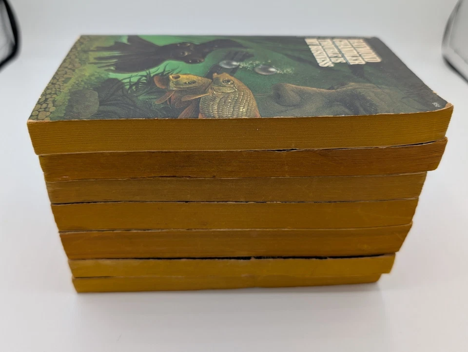 RAYMOND CHANDLER LOT - 7 Ballatine Books Paperbacks - Imagem 3 de 4