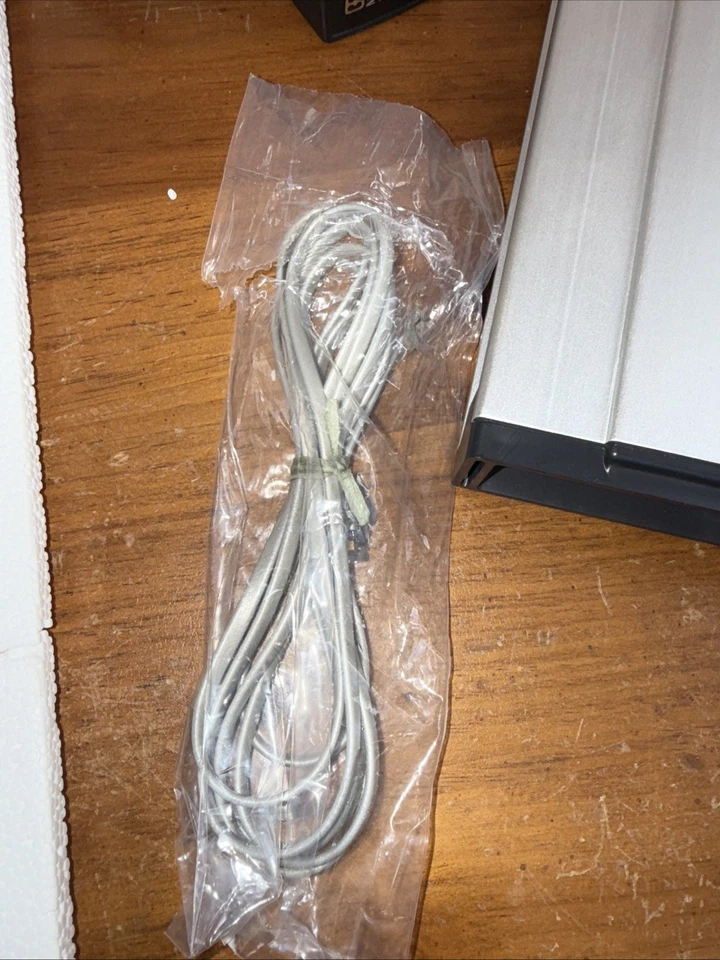 Vintage Hayes Stack 300BPS Smartmodem in Original Box! HACF Working! - Image 3 of 4