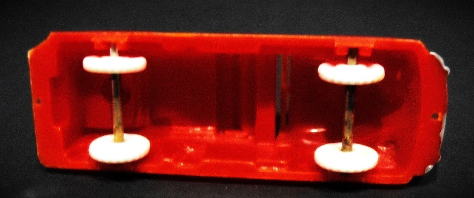 RENWAL PLASTIC VEHICLE - RED 3 INCH FIRE TRUCK  145 - 1950's - Image 3 of 4