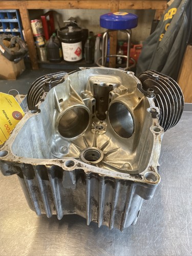 Briggs & Stratton 16HP Vanguard Twin Vertical Engine Short Block | 808439 692543