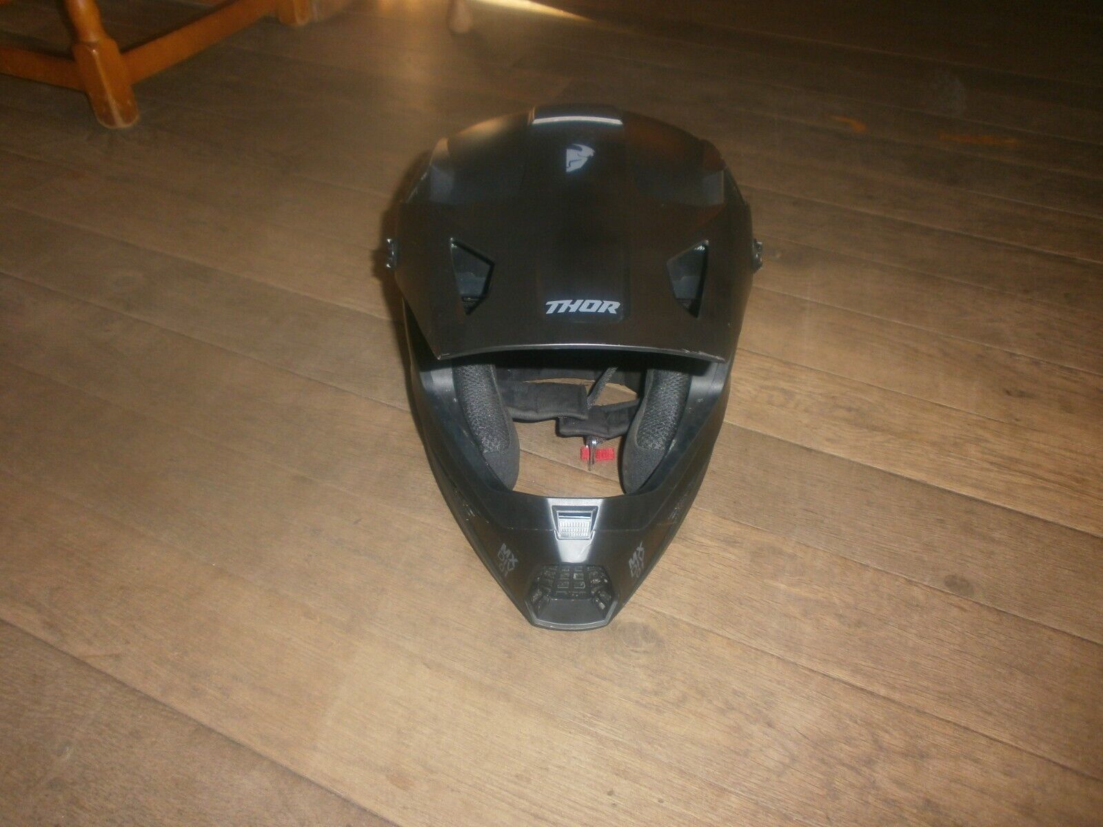 Picture 1 of 10