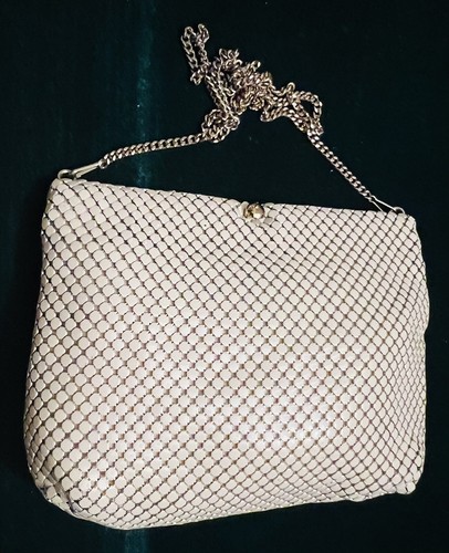 WHITING AND DAVIS CLUTCH EVENING BAG IVORY MESH SILVER CHAIN SIGNATURE LINING - Picture 5 of 5