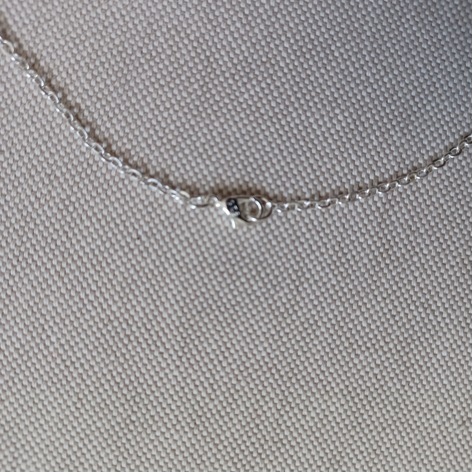 Collier Infinity Lapis Lazuli perles naturelles pour peau sensible