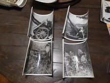 4 fotos de prensa de la Segunda Guerra Mundial obús de Hawai, ametralladora rusa, división Volturno, etc.