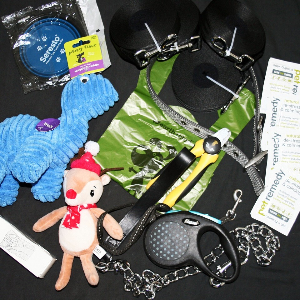 TRADE BUNDLE 45x DOG/PUPPY COATS KNITWEAR FLEXI LEAD BRUSH CLIPPERS