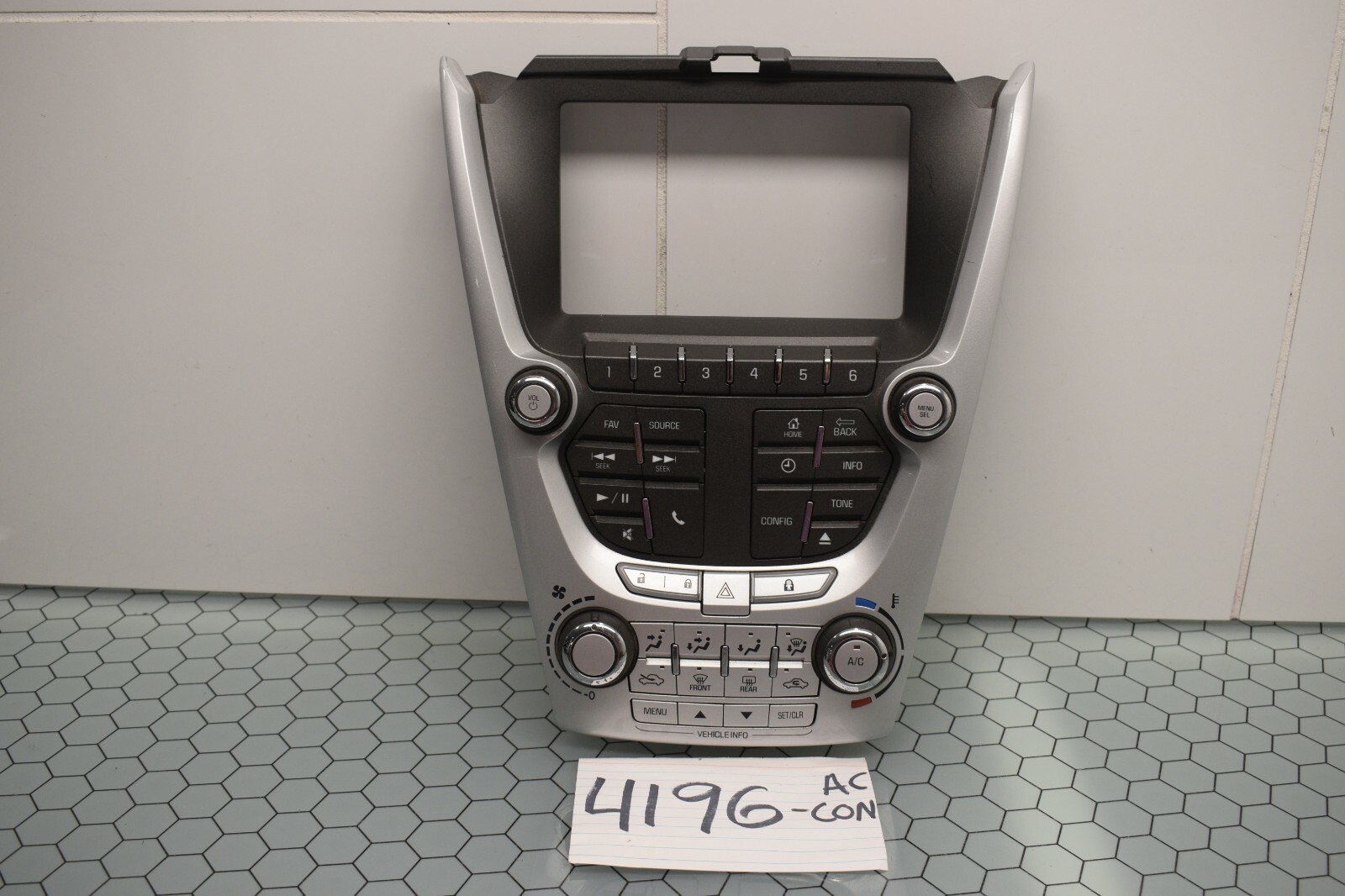 2016 2017 Chevrolet Equinox Radio AC and Heater Control Used Stock #4196-AC