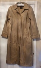 Target Dry Polyester Waterproof Stockman's Jacket Women's Size 10 Beige 41" Ch