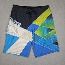 Y2K Quiksilver Board Shorts Mens 32 Trunks Beach Surf Geometric Spellout