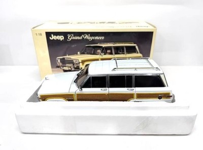 SUPER RARE* Autoart 1/18 1989 Jeep Grand Wagoneer White | eBay