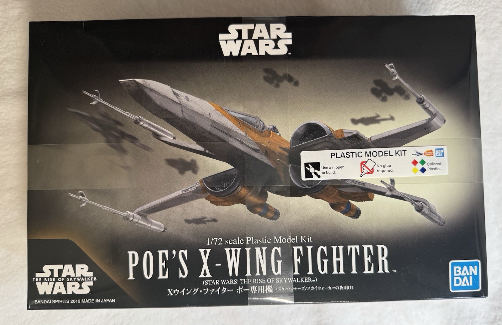 Kit Modelo 1/72 Bandai Star Wars: The Rise of Skywalker Poe's X-Wing Fighter