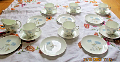 Wedgwood Ice Rose 6 Tassen Untertassen Teeteller Milchkännchen Vintage Bone China.
