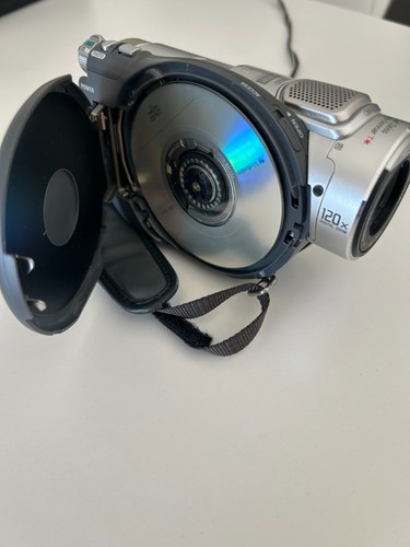 Sony video camera recorder DCR-DVD404E - tested - Picture 9 of 10