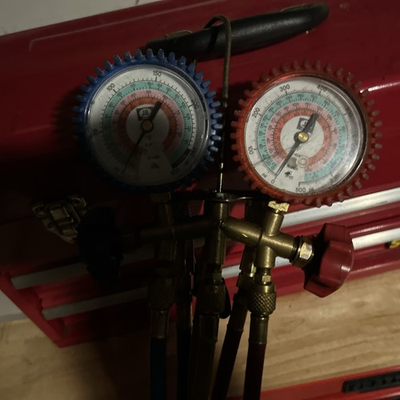 #ad JB INDUSTRIES M2 22231 Manifold Gauge 2 Valves 3 Hoses Series M2 3 1 8quot;Gauge EUC $34.20