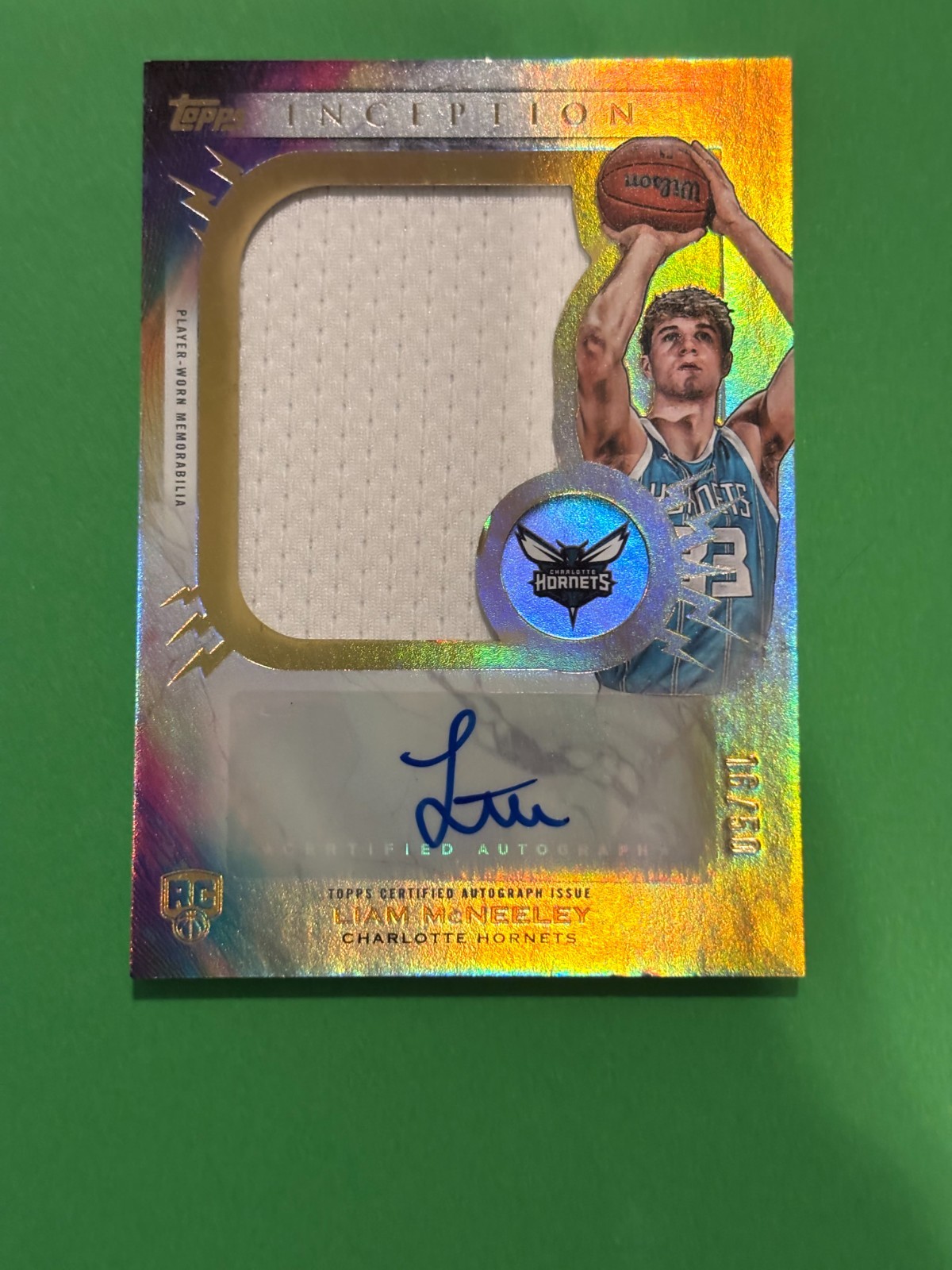 2025-26 Topps Liam Mcneeley /50 auto pach