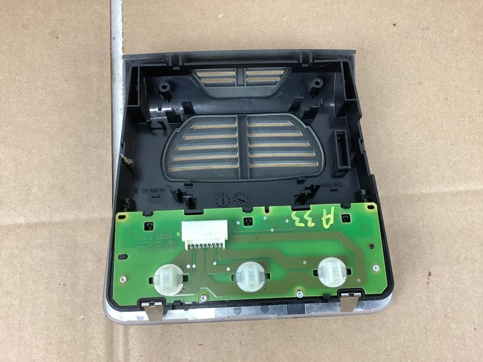 Lámpara de luz de lectura domo trasero BMW 328i 2007-2011 68296006 OEM Foto 4 de 4