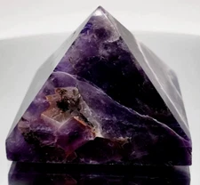Dream Amethyst Pyramid, Hand Card Polished Crystal Pyramid, Crystal Energy40mm
