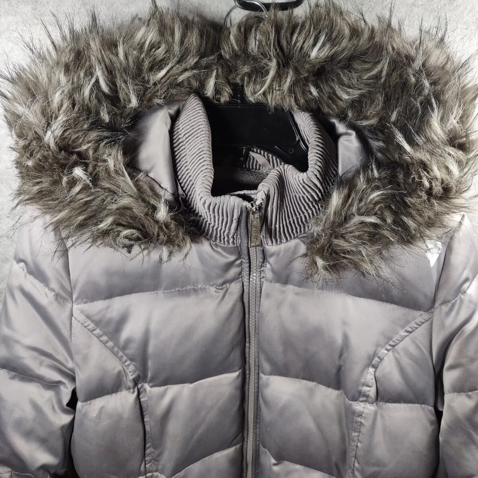 Chaqueta parka acolchada de invierno Dkny con capucha y cinturón de piel sintética ~ talla mediana Foto 2 de 4