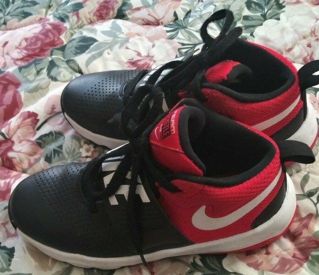 boys low top basketball shoes