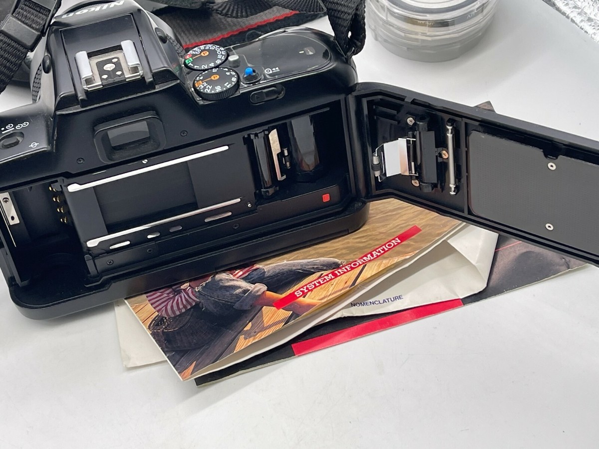 Nikon N5005 w/Quantaray Lens NF AF 35~70mm + 70~210mm w/lens bag