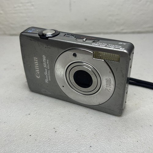 Canon PowerShot SD750 Digital ELPH Camera For Parts Repair Tested Blurry Read!
