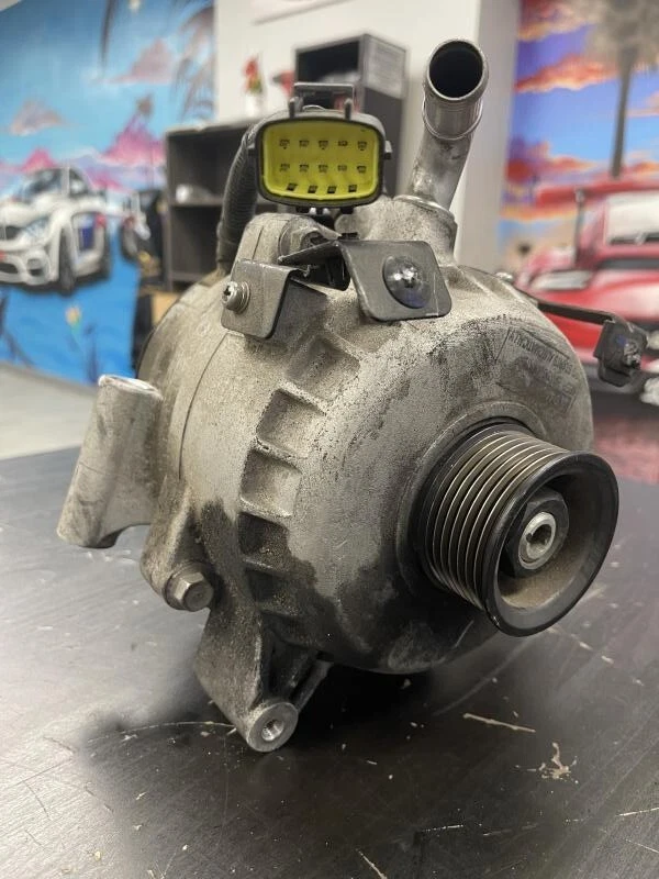 2011-2015 Kia Optima Alternator 2.4L VIN4 8th Digit Hybrid ID 373902G900 OEM - Изображение 3 из 4