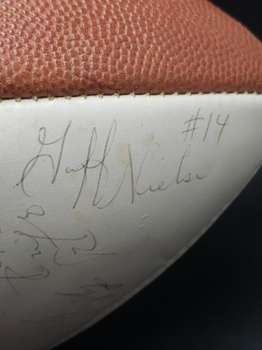 NFL Autographed FOOTBALL 1979 Houston Oilers - Earl Campbell HOF Auto By TEAM! - Picture 2 of 24