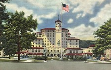 1940s Colorado Postcard Broadmoor Hotel 1940's Automobiles UNPOSTED CO051