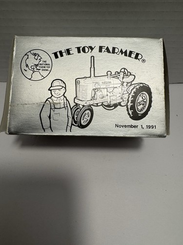 Ertl Toy Farmer McCormick Farmall Super M-TA Diesel Diecast 1:43 - Picture 9 of 12