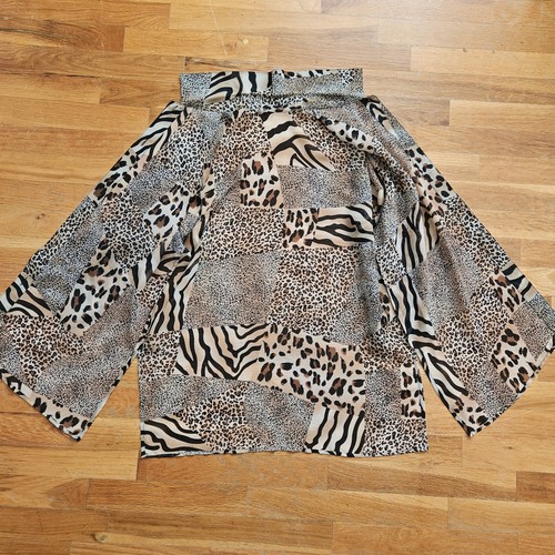 Sheer Button Down Blouse Size L Animal Print Mob Wife Boho Y2K Safari 3/4 Sleeve - Picture 8 of 12