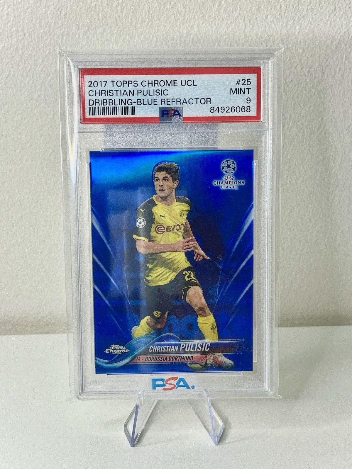 2017 Topps Chrome UEFA Blue Refractor /150 Christian Pulisic #25 PSA 9
