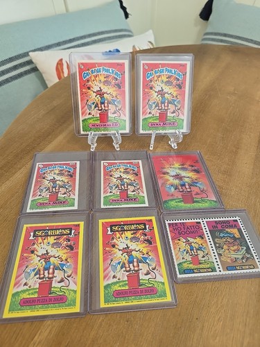 1986 GPK Series 6 NEWLY DEAD ED 250a and DYNA MIKE 250b UK 3D SGORBIONS STAMP