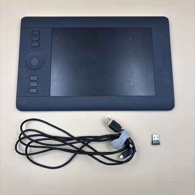 Wacom PTH451 Intuos Pro small Graphic Tablet No Pen Untested