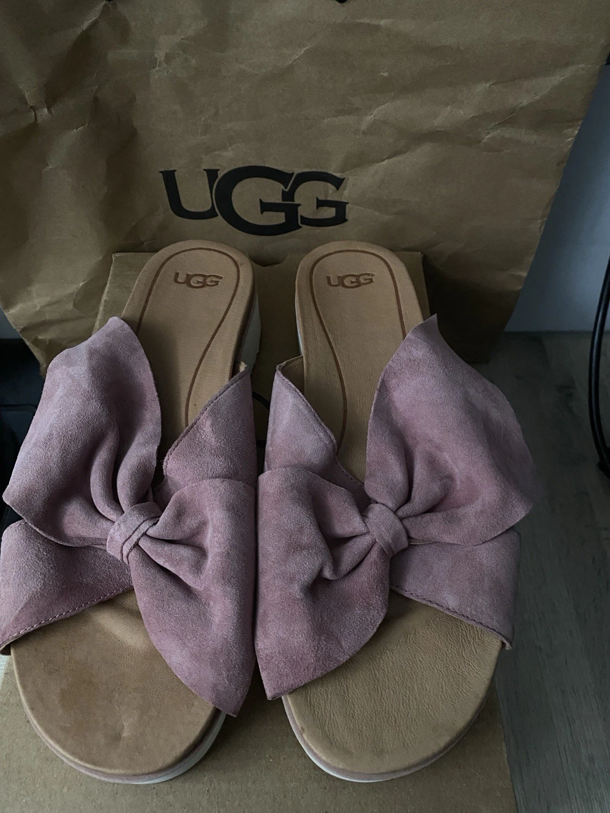 UGG suede bow Platform Wedge Sandals Size 9