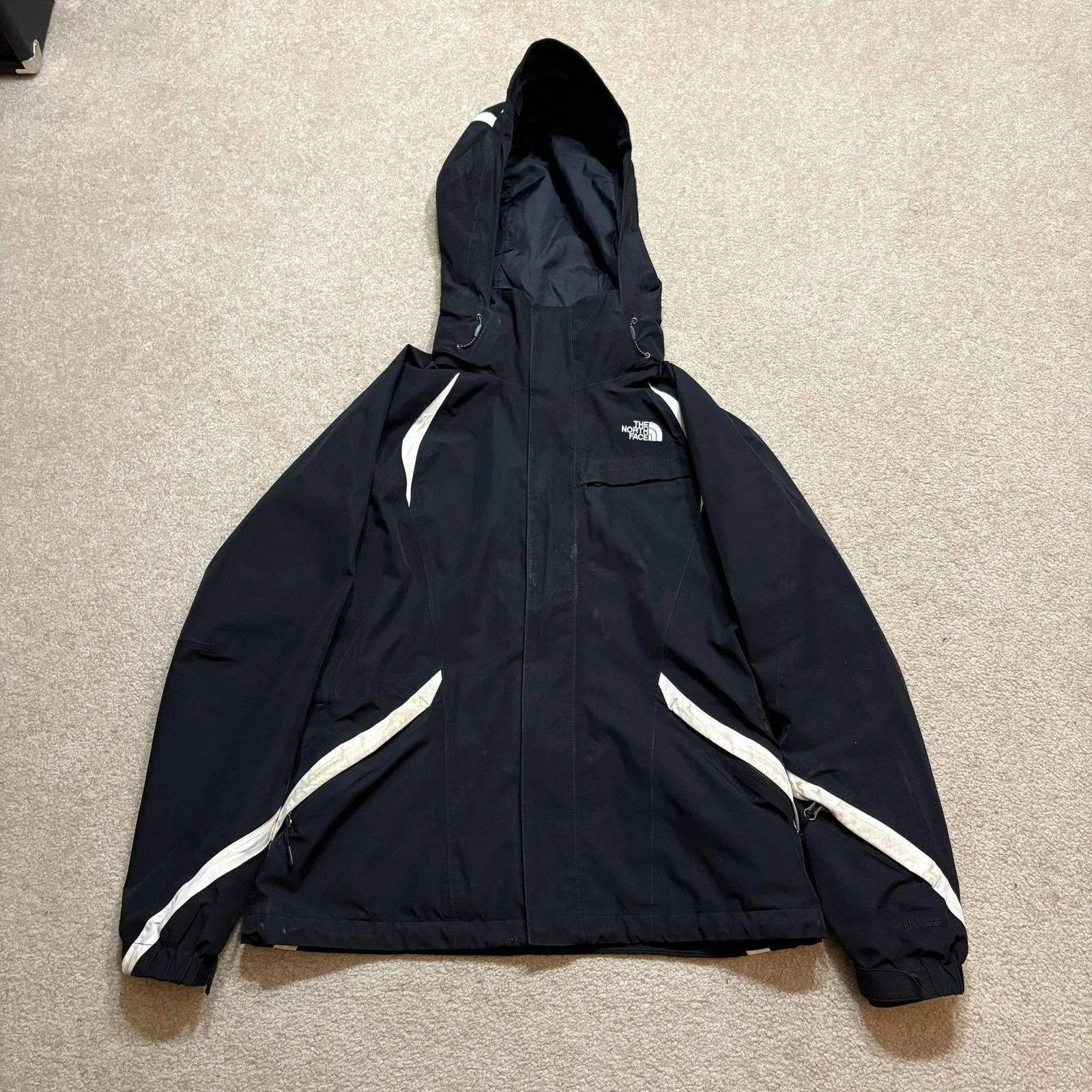 The North Face HyVent Jacket Womens Medium Black Hooded Ski Snow Coat Waterproof
Opens in a new wind
