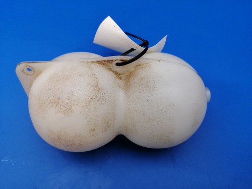 Mercedes-Benz E W123 1984 Vakuum Ausgleichsbehälter W123 PUM40023