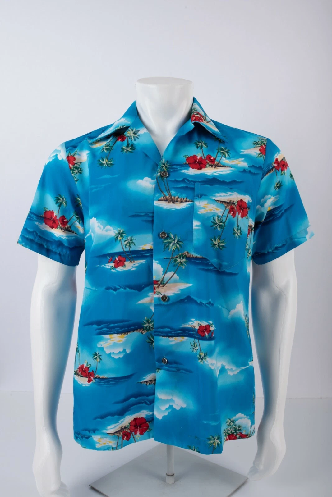 Hawaiian Shirt Mens M Blue floral surfer All Over Print Beach Made Hawaii TPT